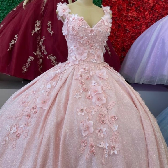 NEW unused pink glittery quinceñera, prom, formal dress. - Picture 5 of 8